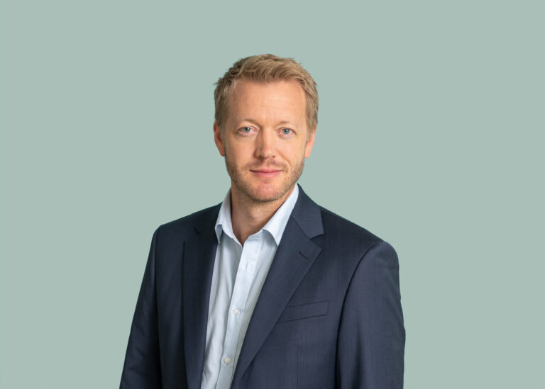 KRISTIAN DUPPER