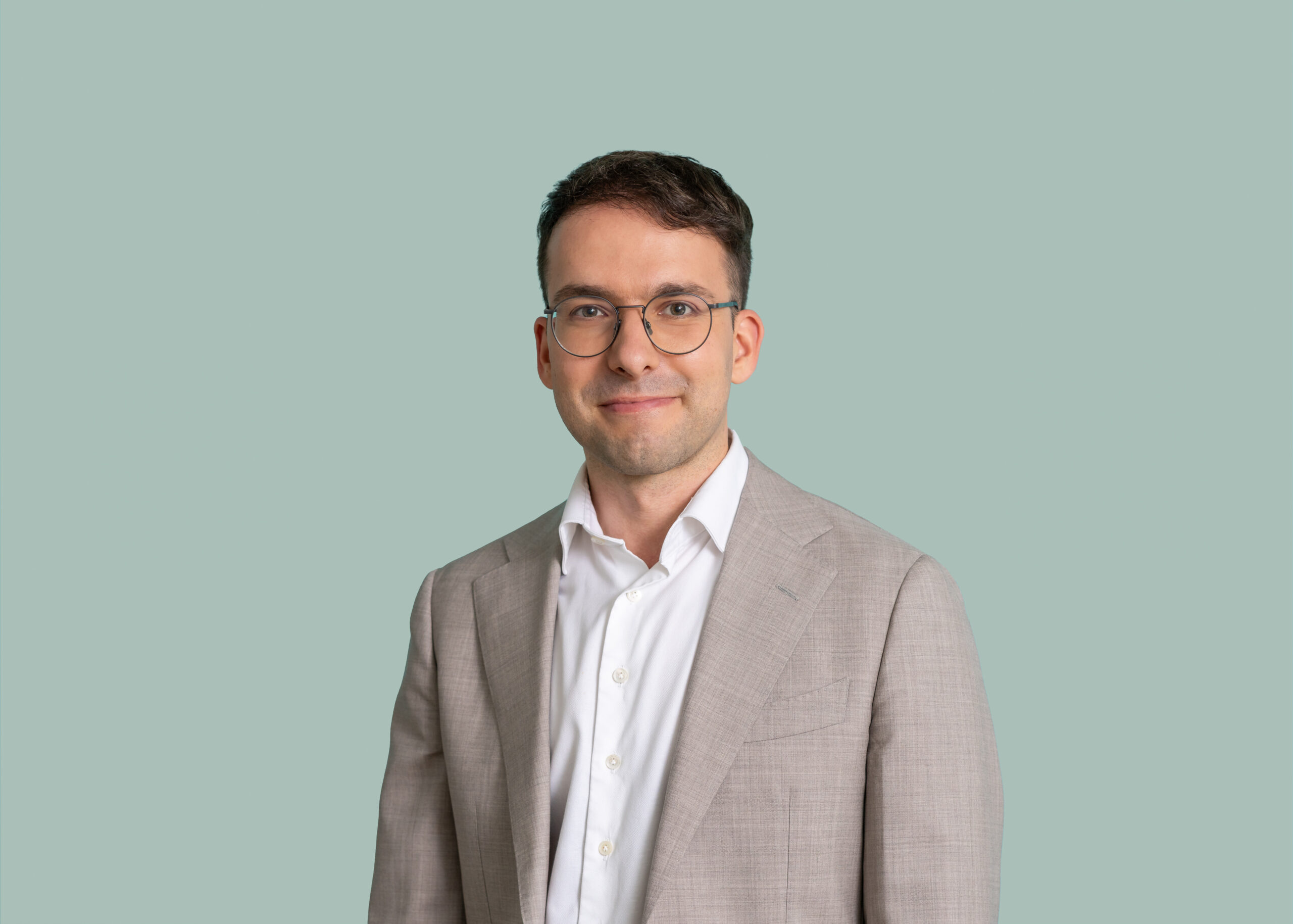 托比亚斯·伦克，法学硕士（经济学方向），ORTHPARTNERS orka