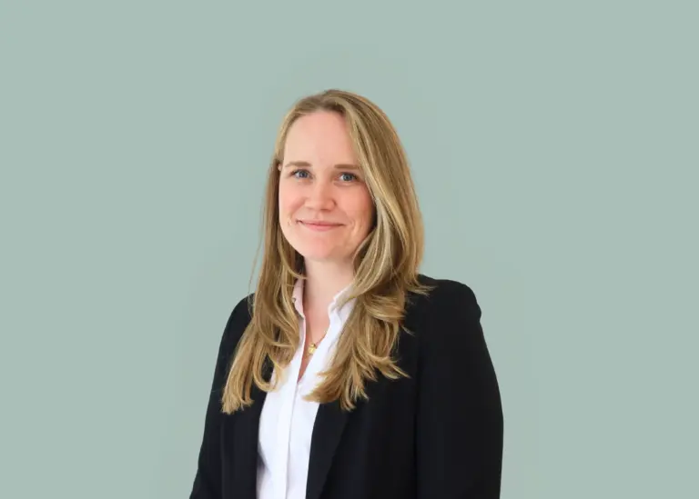 MARIE-LUISE SCRIBA, MAÎTRE EN DROIT